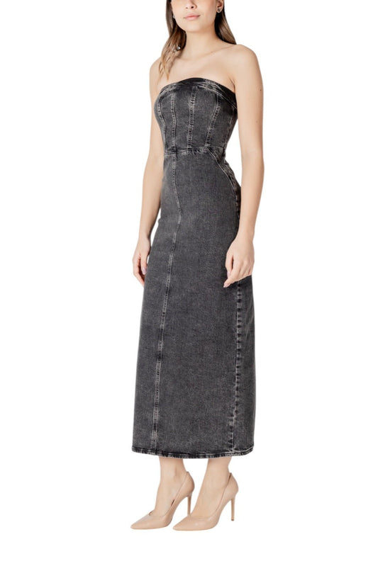 Ichi Women’s Black Sleeveless Dress