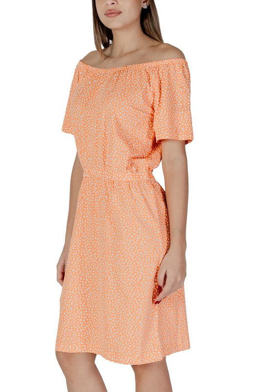 B.Young Orange Cotton Short